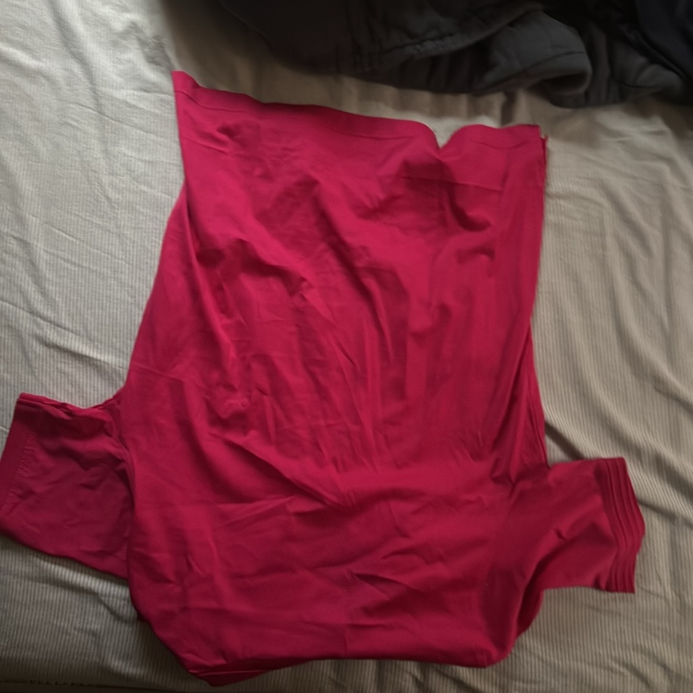 Unworn, Robert Graham pink polo, tag still on - Picture 3 of 3